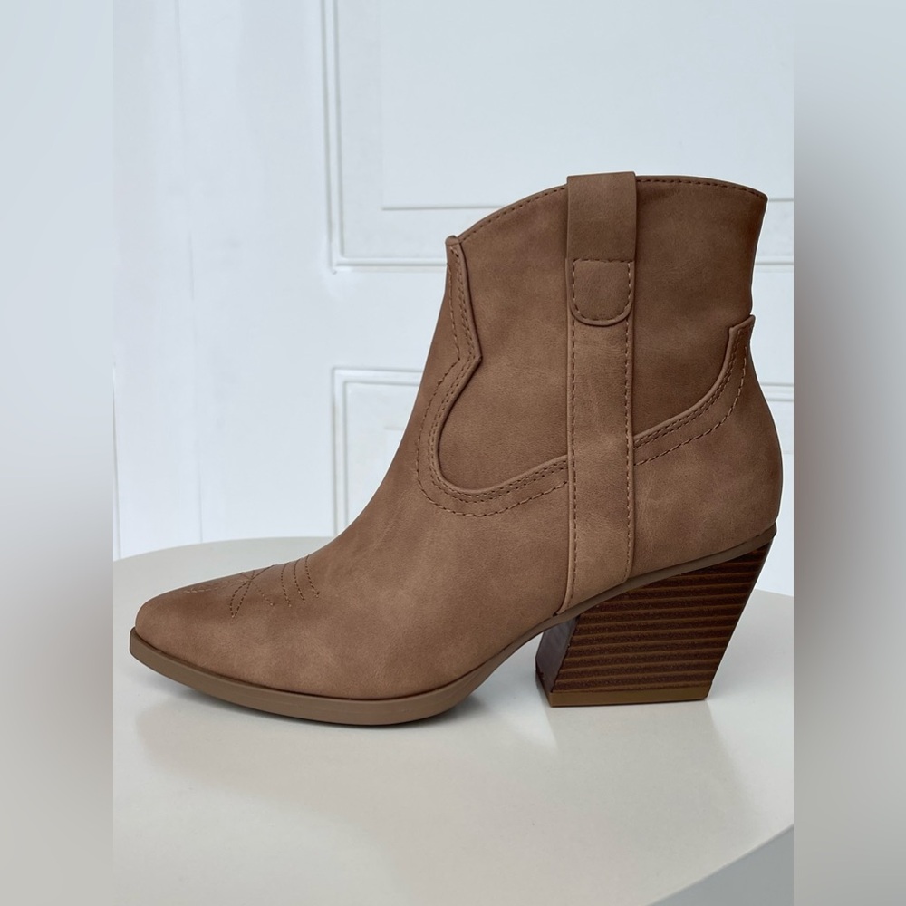 Light Brown ankle boots